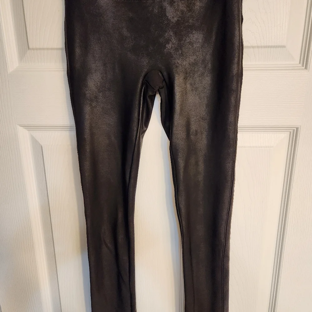 Spanx Faux Leather Leggings Size Small - Picture 8 of 16